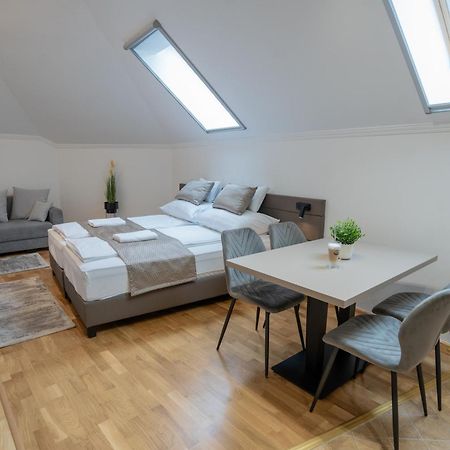 Vegvar Spa Apartman Дьюла Экстерьер фото