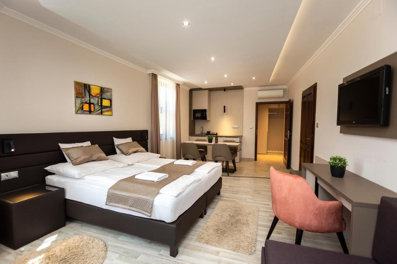 Vegvar Spa Apartman Дьюла Экстерьер фото