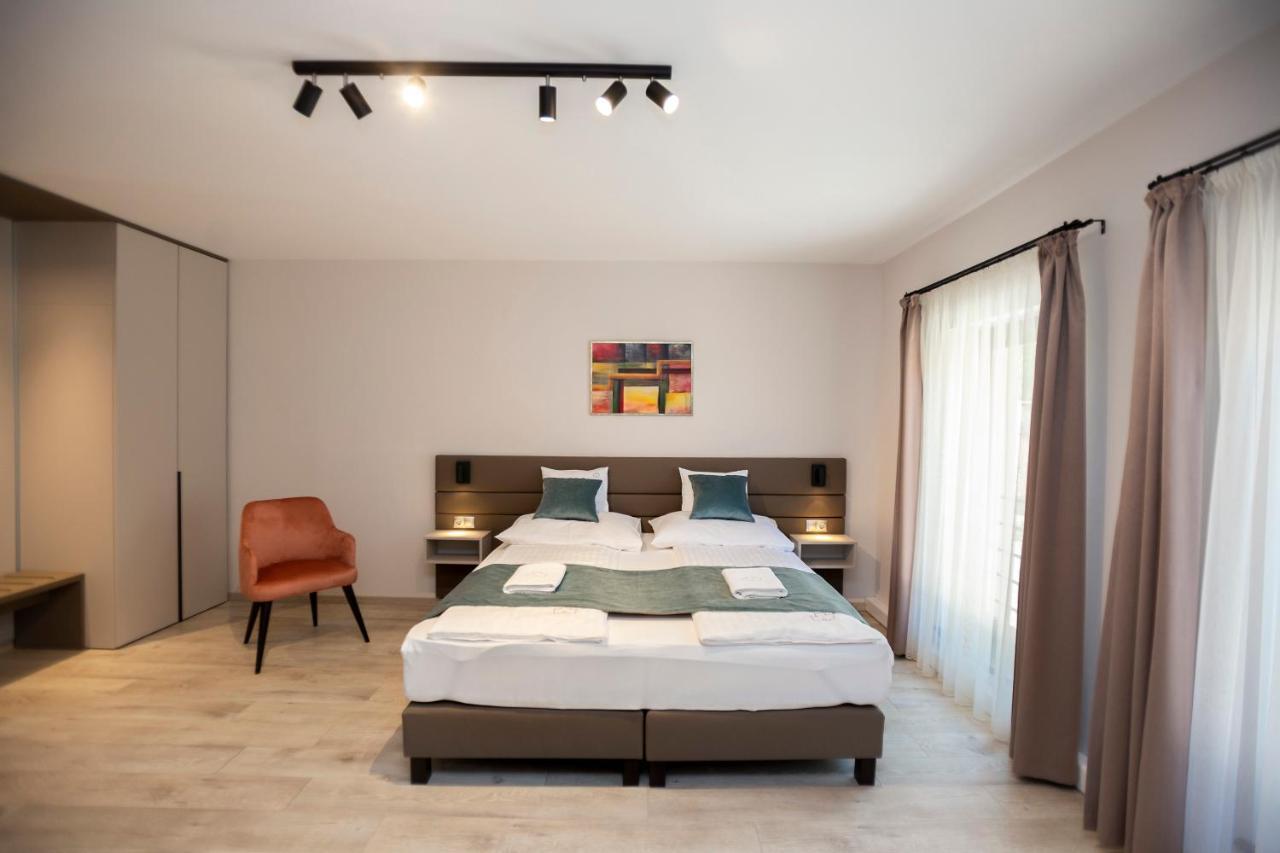 Vegvar Spa Apartman Дьюла Экстерьер фото