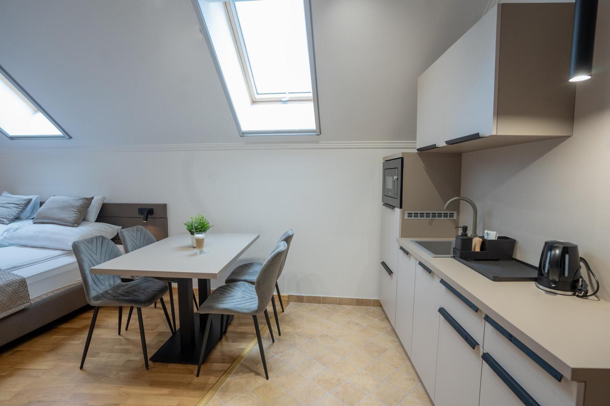 Vegvar Spa Apartman Дьюла Экстерьер фото