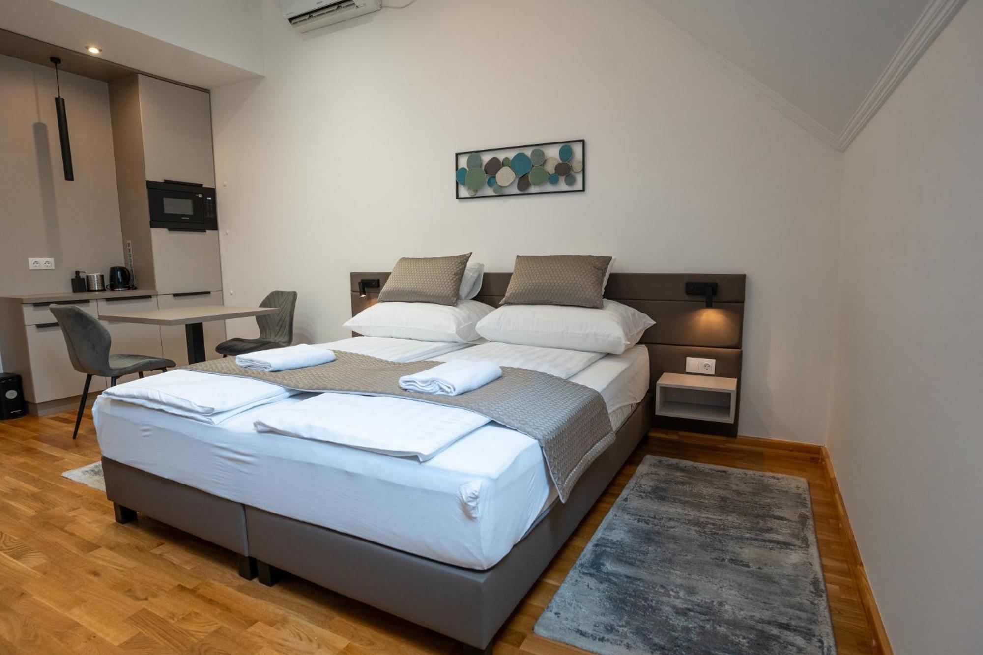 Vegvar Spa Apartman Дьюла Экстерьер фото