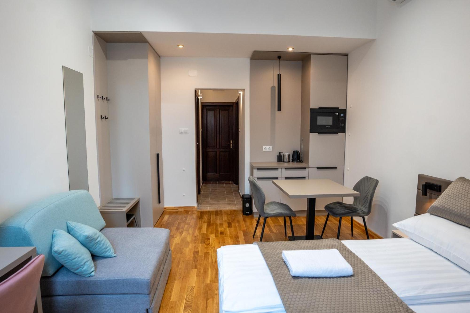 Vegvar Spa Apartman Дьюла Экстерьер фото